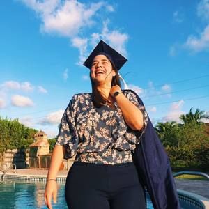 Meet your Posher, Monica